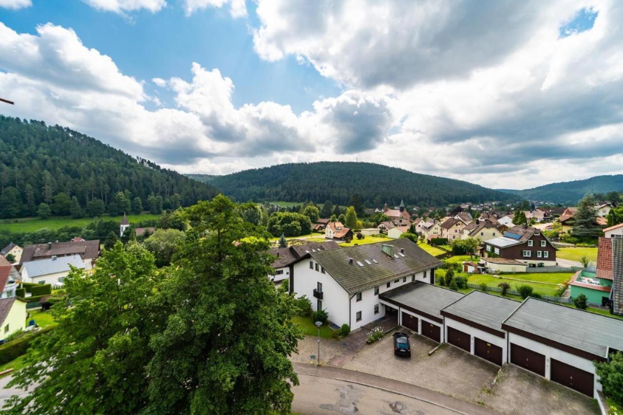 Schwarzwaldsuite Mit Panorama Waldblick Enzklösterle Dış mekan fotoğraf